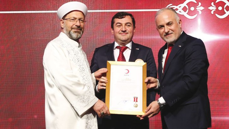 Türk Kızılay’dan Vatan Kablo’ya Ödül